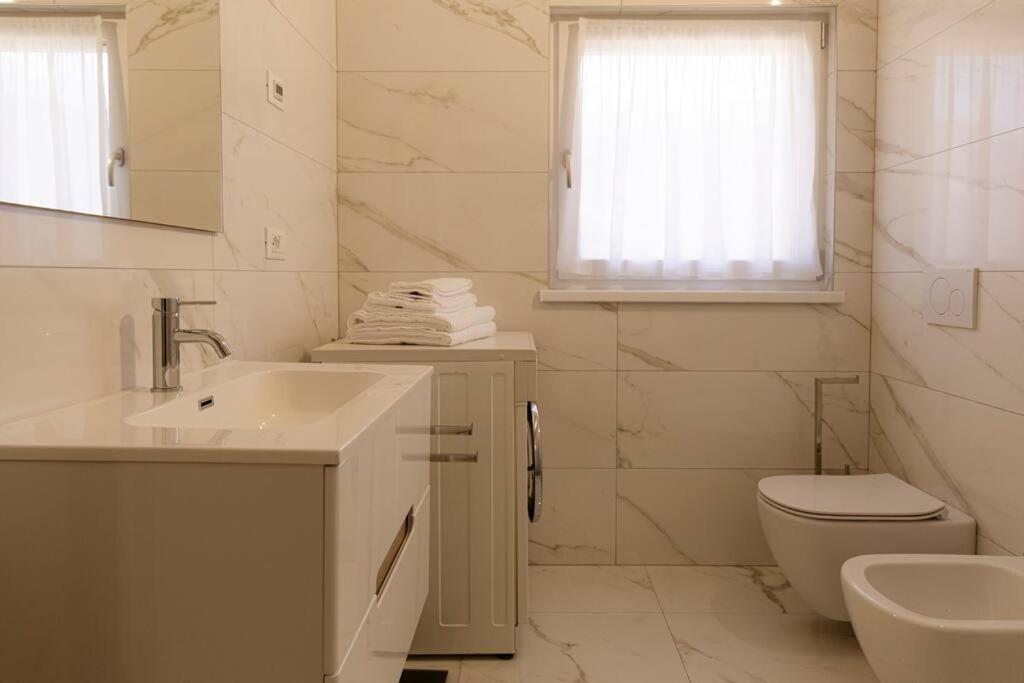 Holiday Apartments Giulia - Gold Пиетрамурата Екстериор снимка